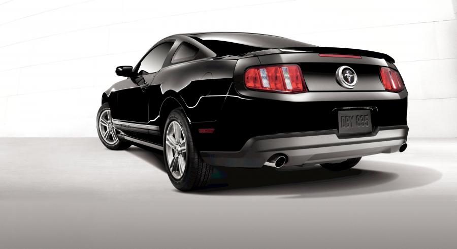  Ford Mustang V6 2011 года  (фото 79 из 93)